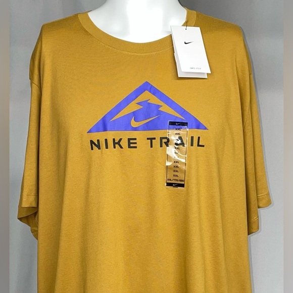 New XXL Nike Air Trail Dri Fit Crewneck Shortsleeved Gold Tan T-shirt - Picture 1 of 5